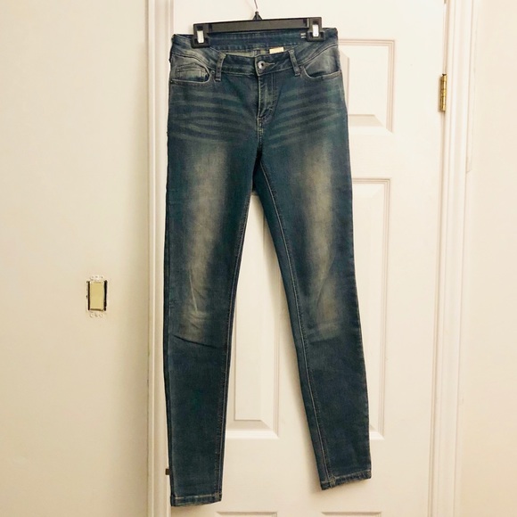 Buffalo mid rise skinny jeans - Picture 1 of 3